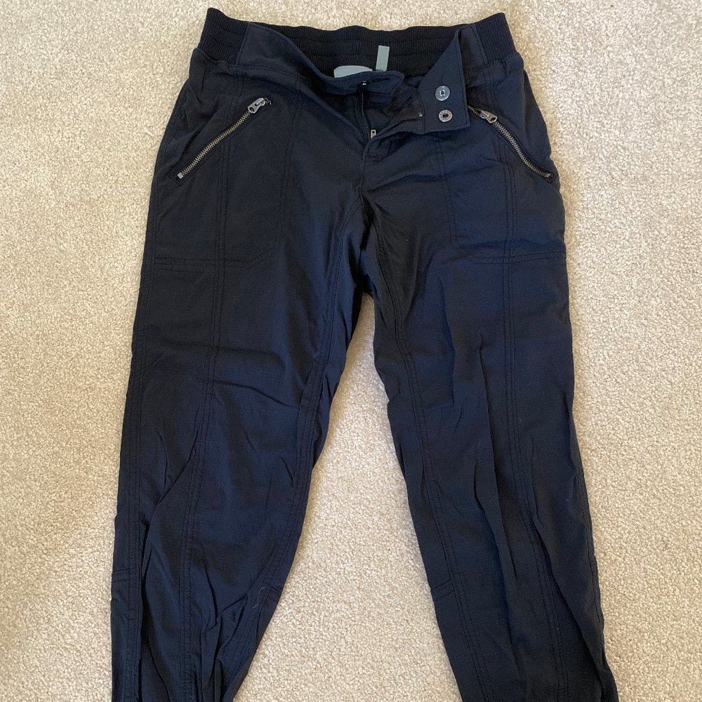 Athleta Black Jogger Pants w/ Zipper Pocket